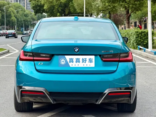 BMW i3 — Фото автомобиля 5
