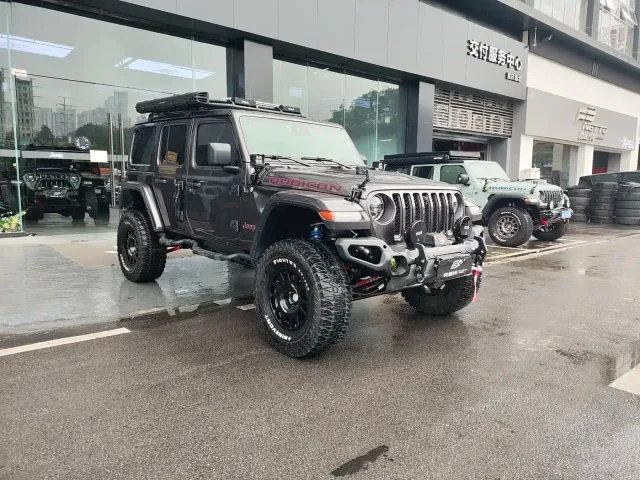 Jeep Wrangler — Фото автомобиля 3