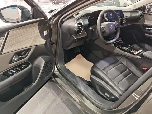 Citroen C5 X — Фото автомобиля 15