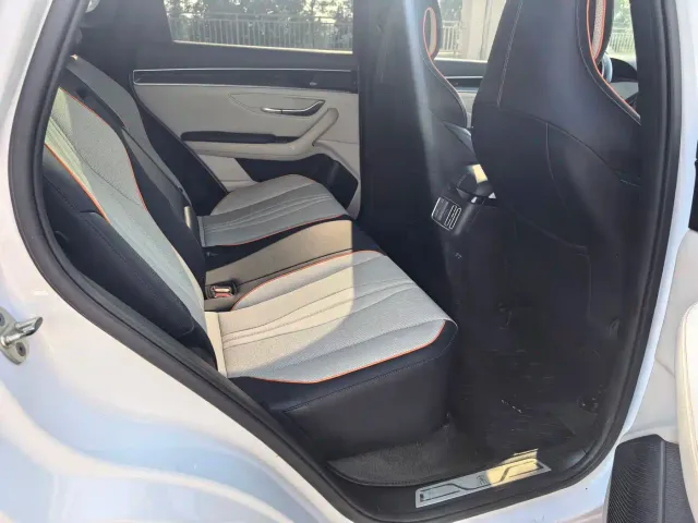 BYD Song PLUS — Фото автомобиля 16