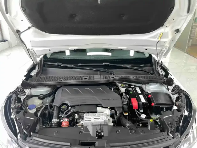Peugeot 2008 — Фото автомобиля 17