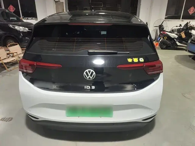 Volkswagen ID.3 — Фото автомобиля 5