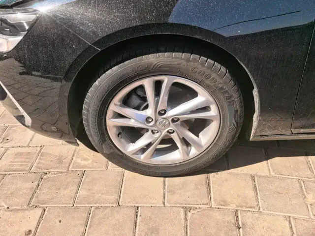 Buick Regal — Фото автомобиля 6