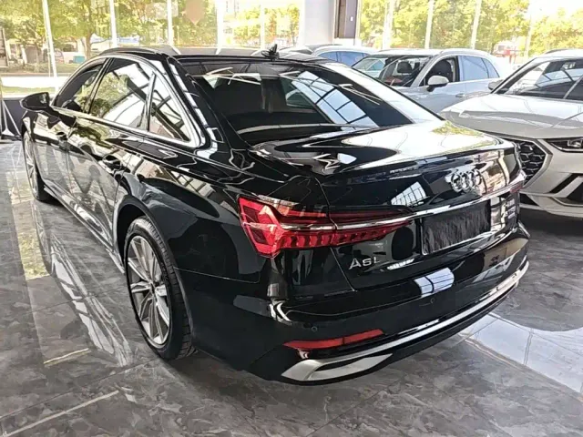 Audi A6L — Фото автомобиля 4