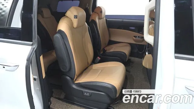 Kia Carnival 4th Gen — Фото автомобиля 17