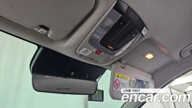 Kia Niro — Фото автомобиля 17