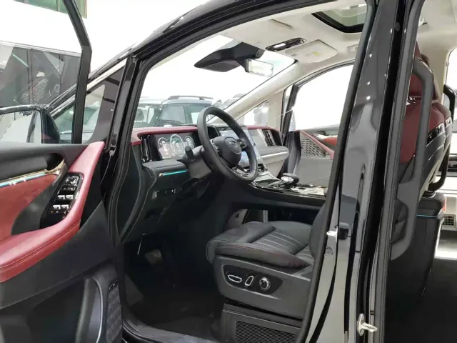 GAC Trumpchi E9 — Фото автомобиля 4