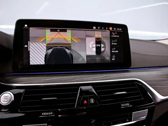 BMW 5 Series — Фото автомобиля 8
