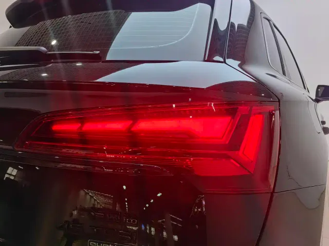 Audi Q5L — Фото автомобиля 17