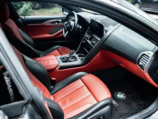 BMW 8 Series — Фото автомобиля 14