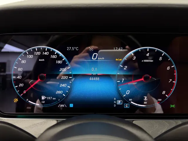 Mercedes-Benz CLS-Class — Фото автомобиля 9