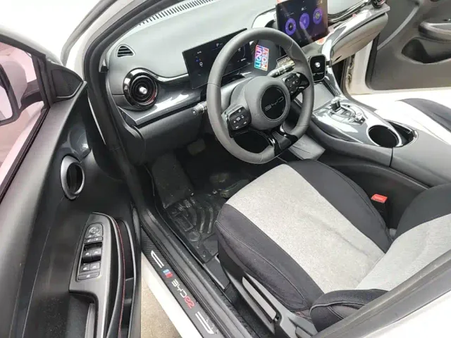 BYD e2 — Фото автомобиля 15