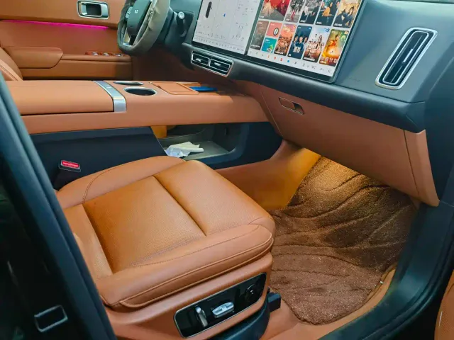 Li Auto L7 — Фото автомобиля 4