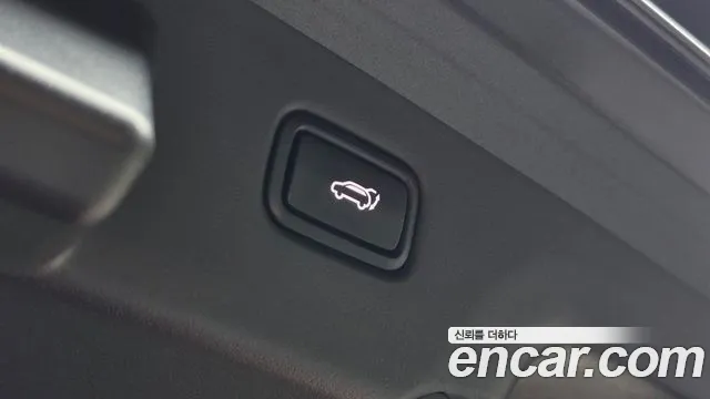 Kia Niro — Фото автомобиля 23