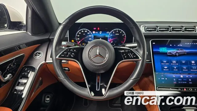 Mercedes-Benz S-Class — Фото автомобиля 12