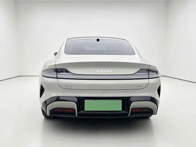 Xiaomi SU7 — Фото автомобиля 8