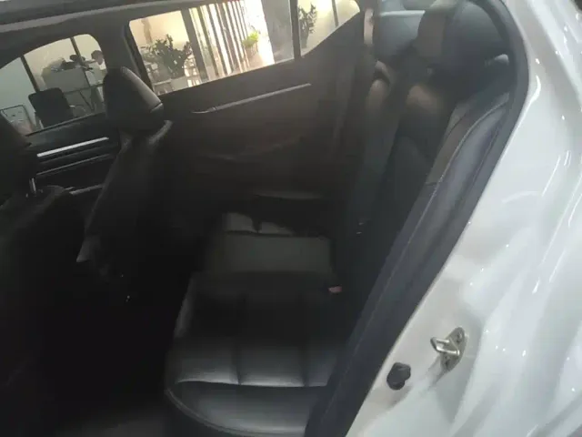 Nissan Teana — Фото автомобиля 16