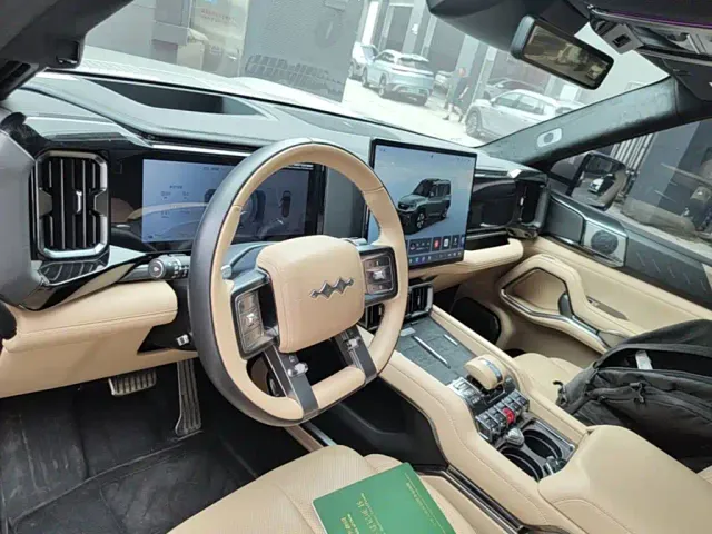 BYD FangChengBao Leopard 8 — Фото автомобиля 9