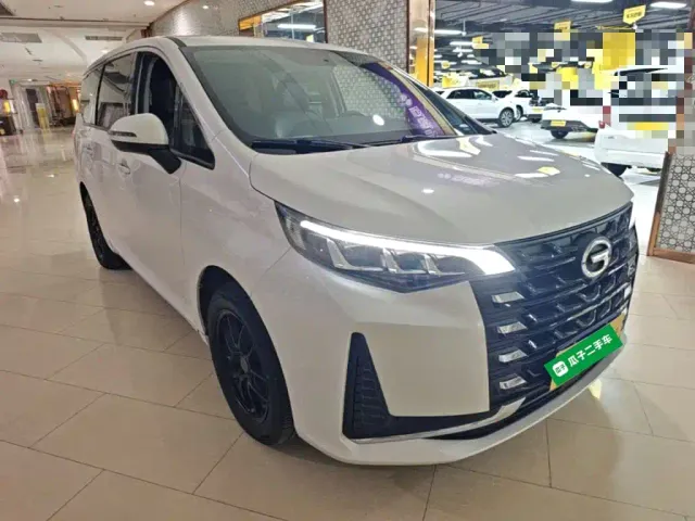GAC Trumpchi M6 — Фото автомобиля 3
