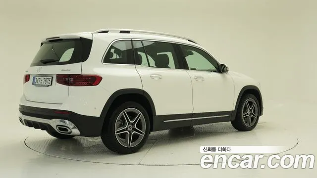 Mercedes-Benz GLB-Class — Фото автомобиля 17