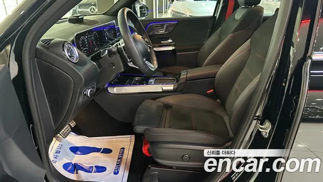 Mercedes-Benz GLB-Class — Фото автомобиля 10