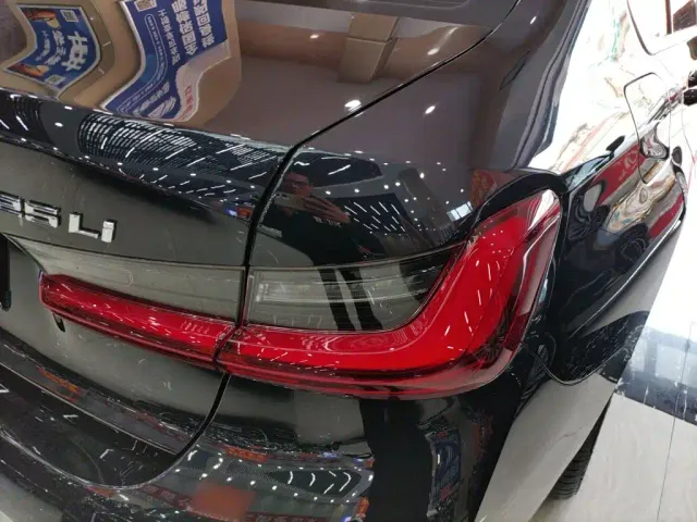 BMW 3 Series — Фото автомобиля 23