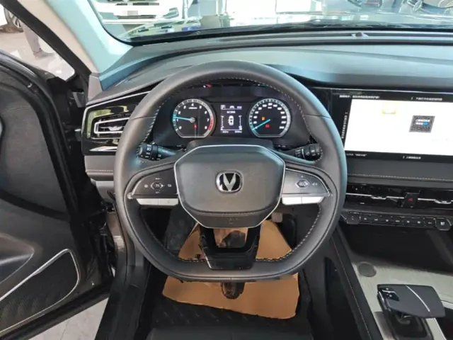Changan X7 Plus — Фото автомобиля 10