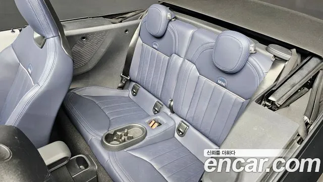Mini Cooper Convertible — Фото автомобиля 12