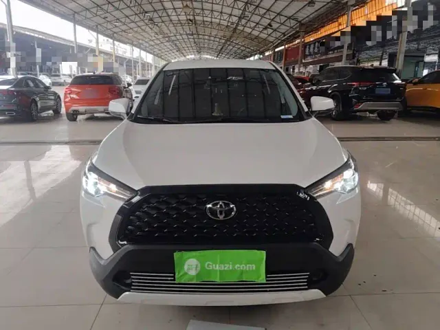 Toyota Corolla Cross — Фото автомобиля 2