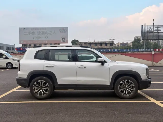 Haval Big Dog — Фото автомобиля 4