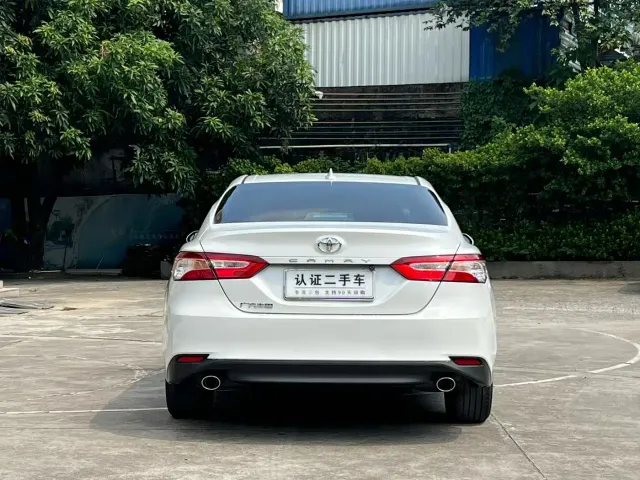 Toyota Camry — Фото автомобиля 9