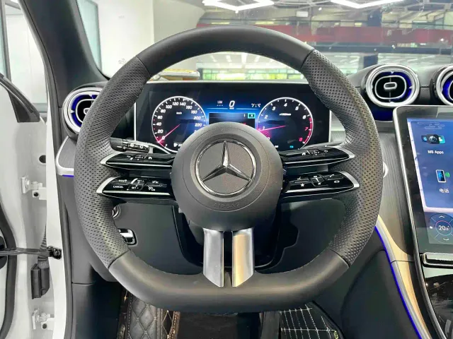 Mercedes-Benz Mercedes-Benz GLC 2024 Facelift GLC 260 L 4MATIC Luxury 5-seater — Фото автомобиля 13