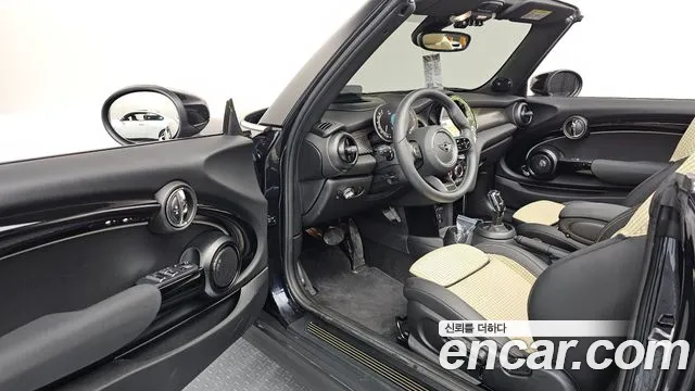 Mini Cooper Convertible — Фото автомобиля 10