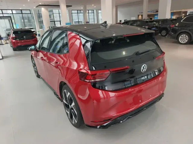Volkswagen ID.3 — Фото автомобиля 4
