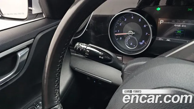 Hyundai Grandeur New — Фото автомобиля 26