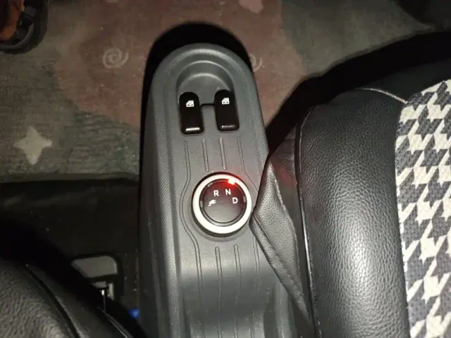 Wuling Hongguang Mini EV — Фото автомобиля 10