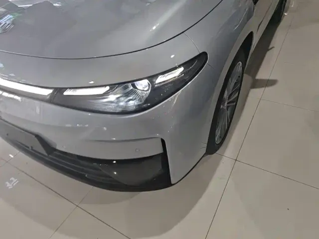 Leapmotor C16 — Фото автомобиля 23