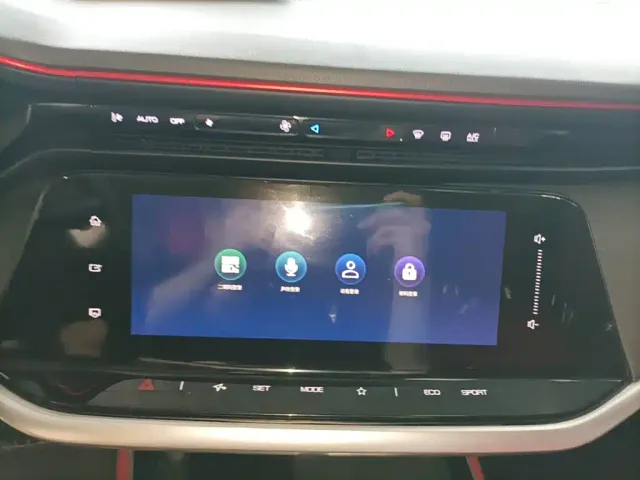 Dongfeng Yixuan MAX — Фото автомобиля 8