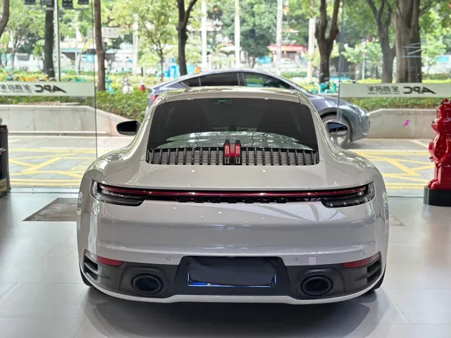 Porsche 911 — Фото автомобиля 11
