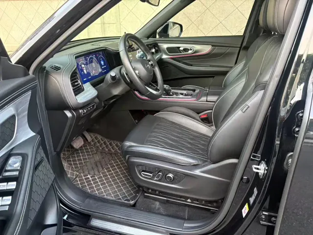 GAC Trumpchi GS8 — Фото автомобиля 12