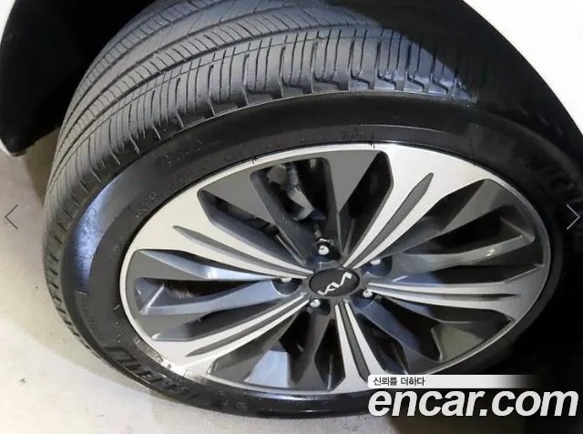 Kia K8 Hybrid — Фото автомобиля 18