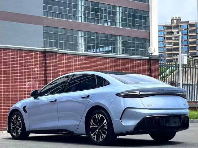 BYD Seal — Фото автомобиля 4