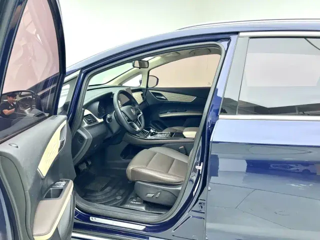 BYD Song MAX — Фото автомобиля 11