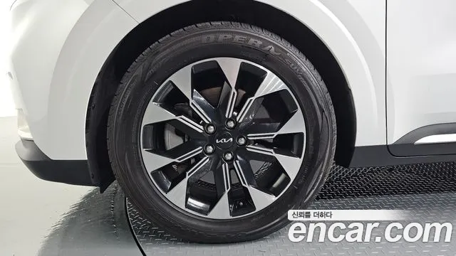 Kia Canival Carnival 4 поколение Бензин 7 мест Signature — Фото автомобиля 3