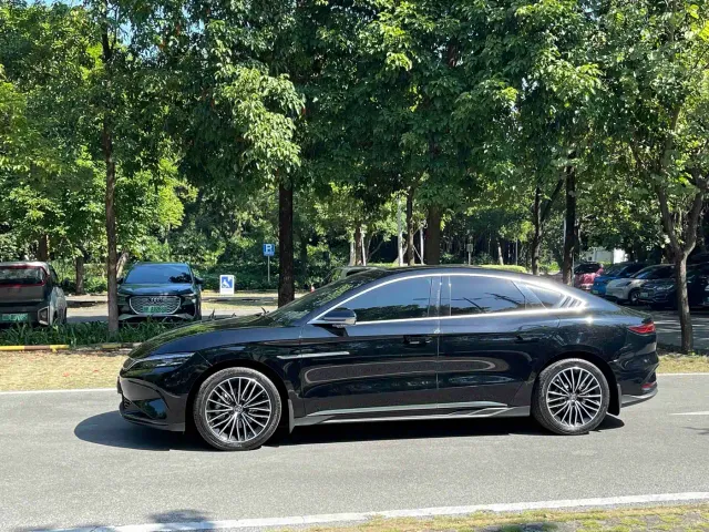 BYD Han — Фото автомобиля 19