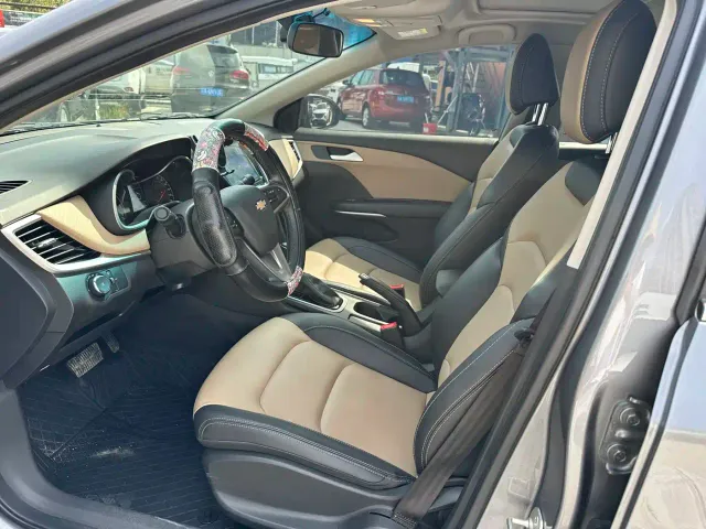 Chevrolet Monza — Фото автомобиля 14