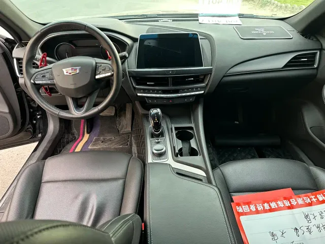 Cadillac CT5 — Фото автомобиля 7