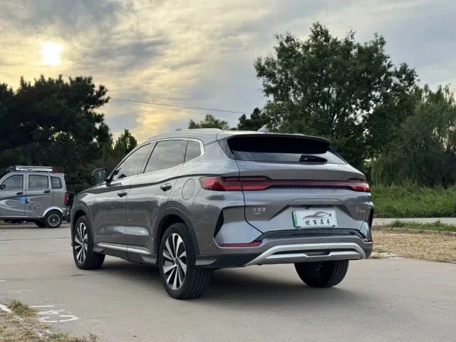 BYD Song PLUS — Фото автомобиля 4