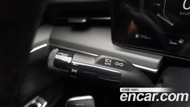 Kia K5 Новый K5 3 поколение 2.0 LPi(Для проката) — Фото автомобиля 20