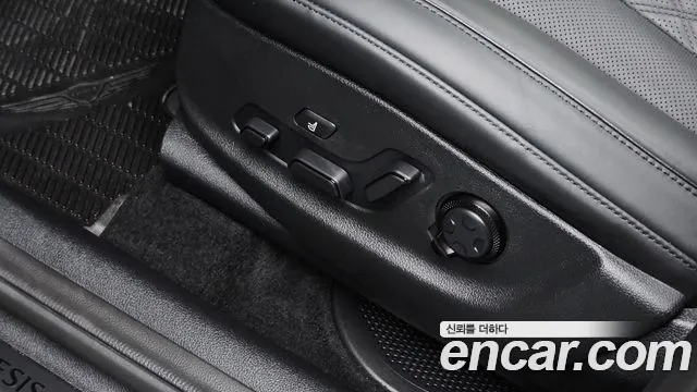 Genesis GV80 — Фото автомобиля 26